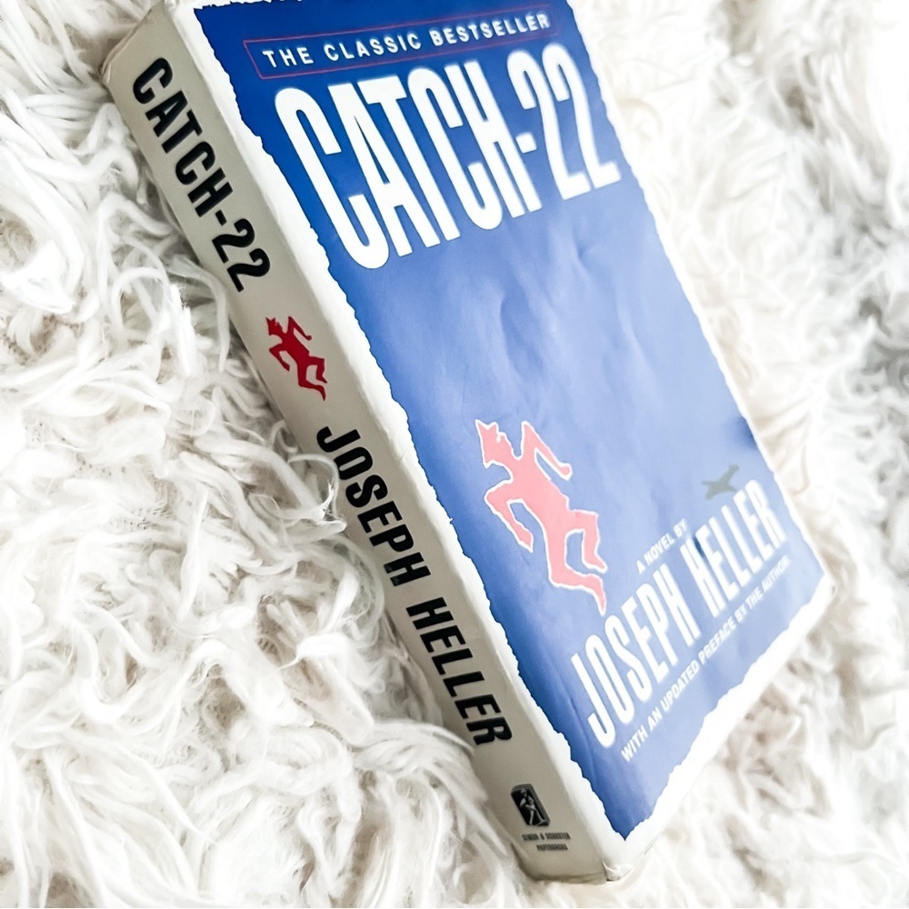 Catch-22 by Joseph Heller - Picture 5 of 7